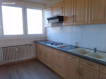 f 3 garage cave 660 /mois charges comprises