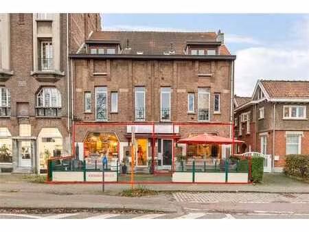 commerce - rez-de-chausée