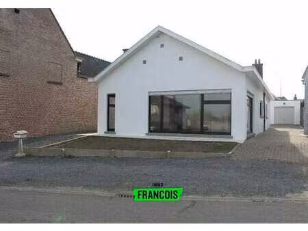 bungalow rénové avec jardin et 3 chambres à lede