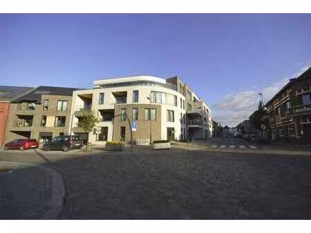 overdekte staanplaats res. fonteyne