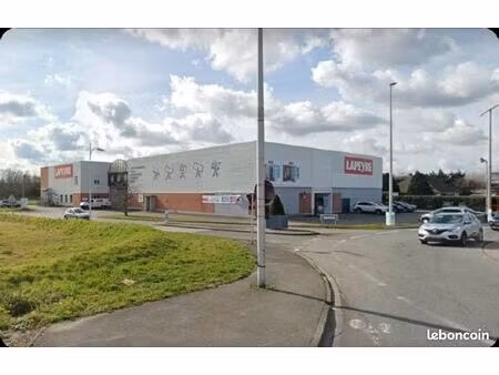 local commercial 470 m²