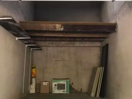 garage fermé quartier les aubes