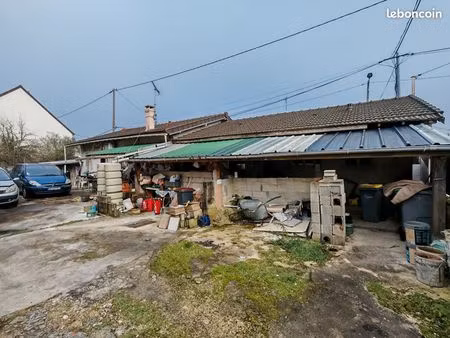 maison 4 pièces 85 m²