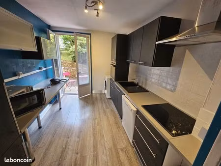 appartement t3 vue dégagée balcons parkings