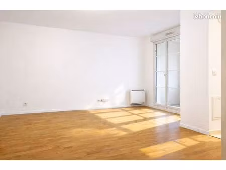 appartement f3 lumineux avec loggia & parking – cœur de vauréal