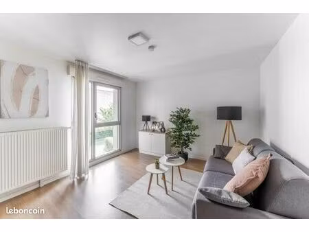 studio 1 pièce 19 m²
