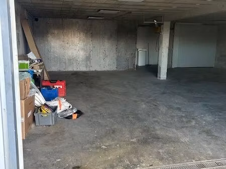 location profesionnel atelier 120m2