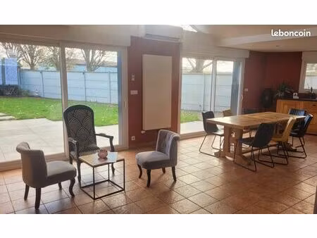 maison individuelle de caractère avec de beaux volumes