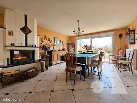 maison 6 pièces 180 m²