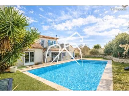 maison 5 pièces 195 m²