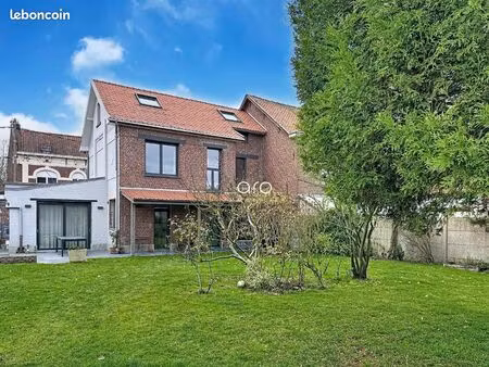 maison 7 pièces 131 m²