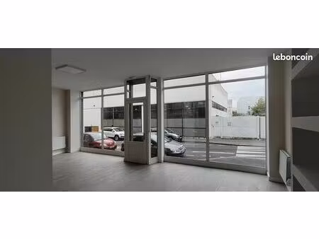 ? superbe local professionnel proche centre et parc barbieux