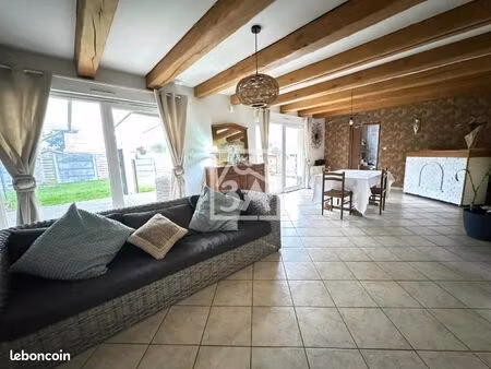 pavillon 8 pièces 112 m²