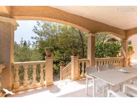 maison 4 pièces 141 m²