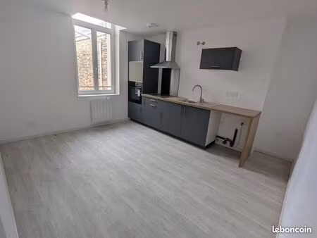 appartement t3 triplex 95 m² à calais rue masséna quartier calme