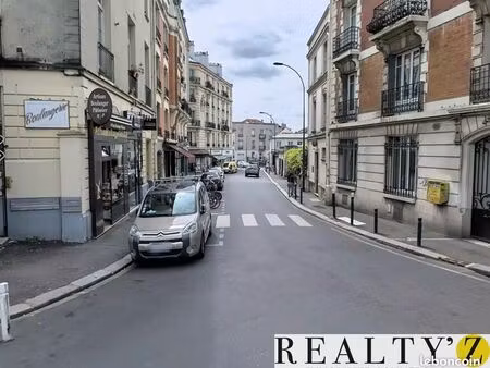 local commercial 28 m²