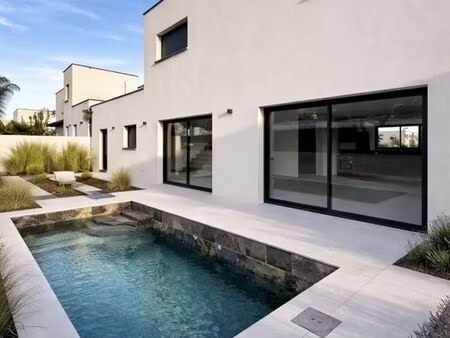 villa t4 neuve moderne