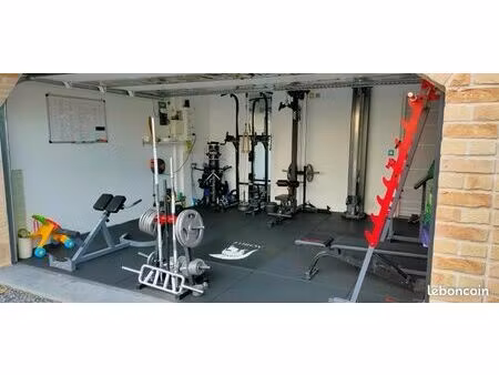 recherche espace à louer – salle de musculation personnelle