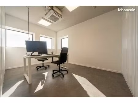 locaux d'activités / bureaux à louer à cergy