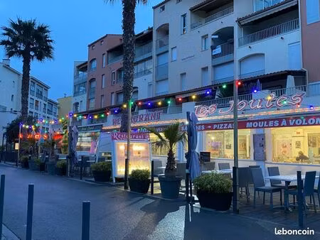 murs libres (divisible et plein centre port) à vendre