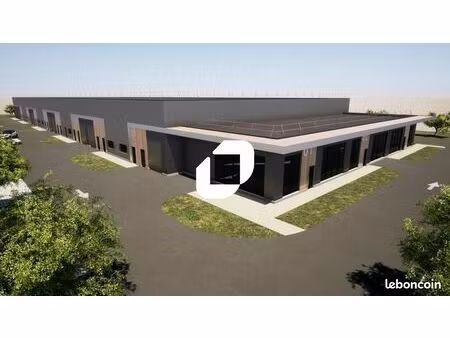 local d'activité 5 516 m²