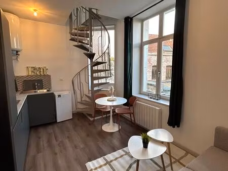 t2 duplex meublé 27 m² – centre-ville arras