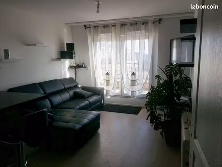 t2 42 m² vendu libre ou loué + place de parking