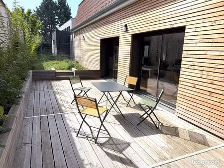 bureau privé 2-3p en coworking