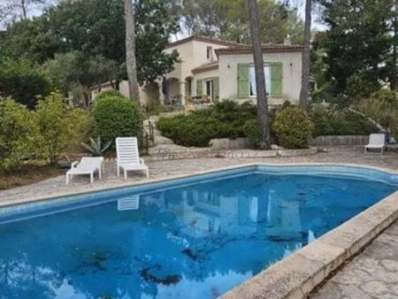 maison 6 pièces 160 m²