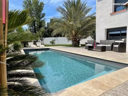 villa moderne & contemporaine entièrement meublée