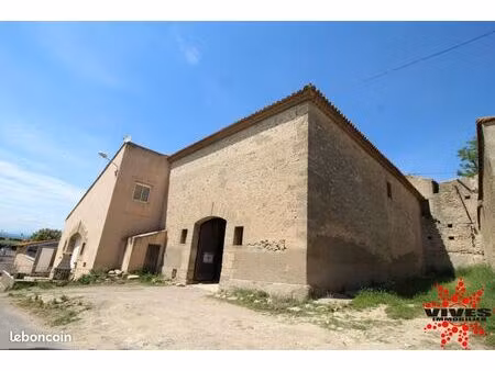 local 780 m² capestang