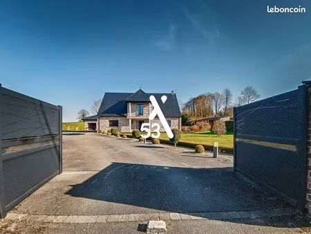 propriété 5 pièces 200 m²