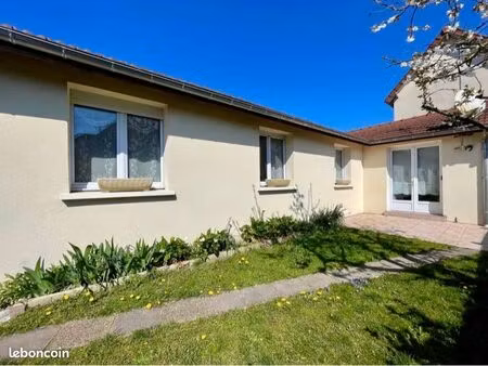 maison plein pied - 3 chambres