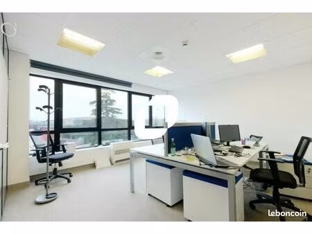bureau 262 m²
