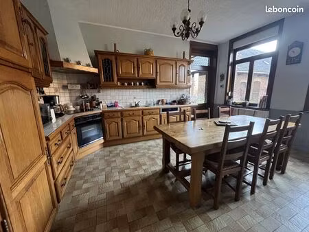 maison 8 pièces 170 m²