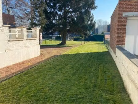 maison individuelle rénovée – 112 m² – jardin 600 m² – garage – anstaing