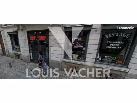 local commercial 550 m²