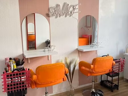 local coworking salon de beauté