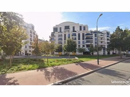 a ceder superette alimentation vente de produits frais 260m2 a clamart 92