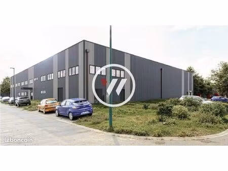 local d'activité 2 753 m²