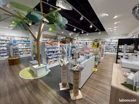 local commercial 246 m²