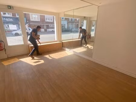 local commercial 38 m² avec vitrine – rue passante – lens