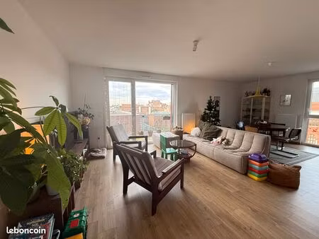 lille jeanne d'arc t4 95m2 balcon & parking