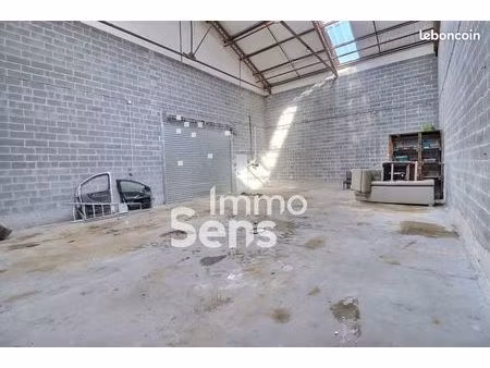 entrepôt 125 m² roubaix