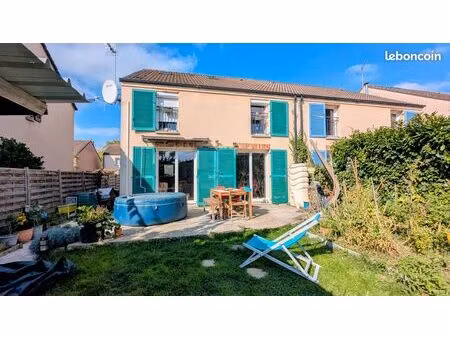 maison vaureal 110 m²