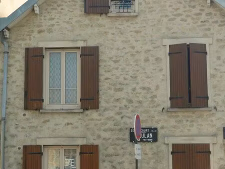 maison de village a louer