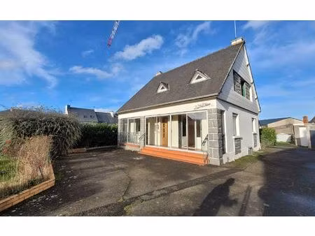 maison trégueux m² t-5 à vendre  180 200 €