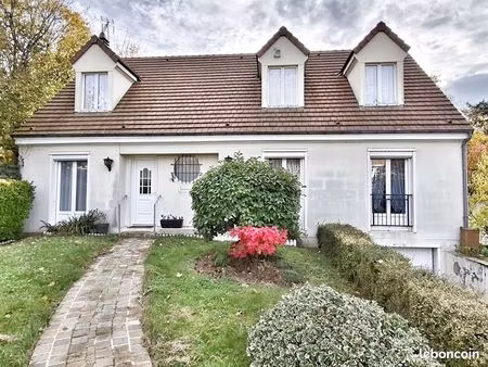 pavillon 6 pièces 130 m²