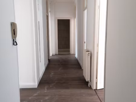 appartement - 102 93 m2 - 5 pièces