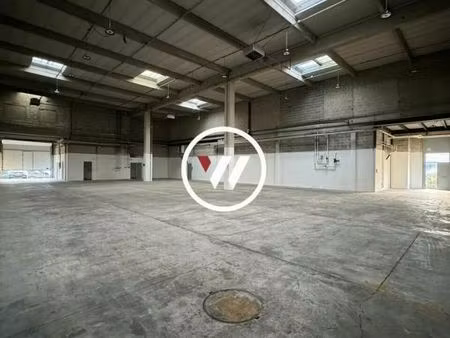 local bureaux 1 057 m²